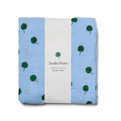 Studio Noos Swaddle Light Blue Clover 120 x 120